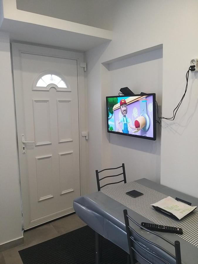 Le Studio Elegance Du Centre Oyonnax Extérieur photo